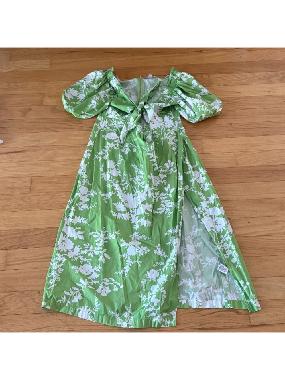 Chelsea 28 Women's XL Tie Front Midi Dress In Green- Ivory Floral